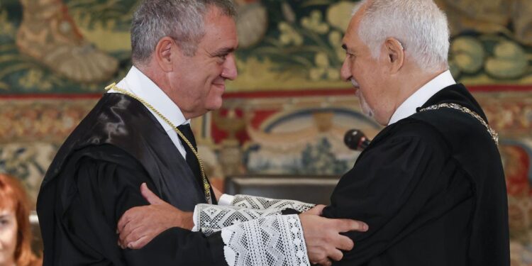 El TC empezará a tramitar la recusación de Macías y los recursos de las comunidades contra la amnistía