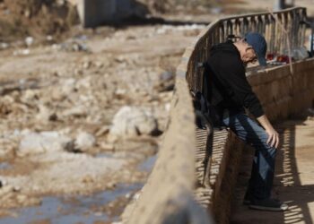 Los equipos continúan la búsqueda de 11 desaparecidos por la DANA