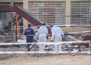 Miedo en la zona cero tras el derrumbe de Massanassa: ‘Muchas familias no han llevado a sus hijos al colegio’