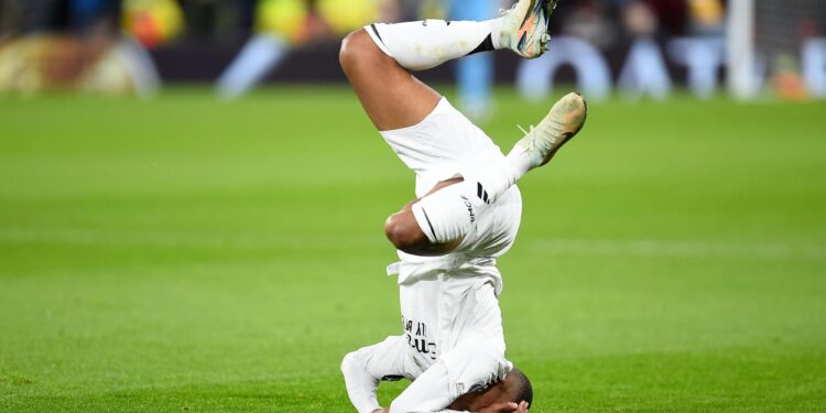 El Real Madrid culpa, sin nombrarlo, a Mbappé del desastre de Anfield: ‘Hemos competido hasta el penalti’