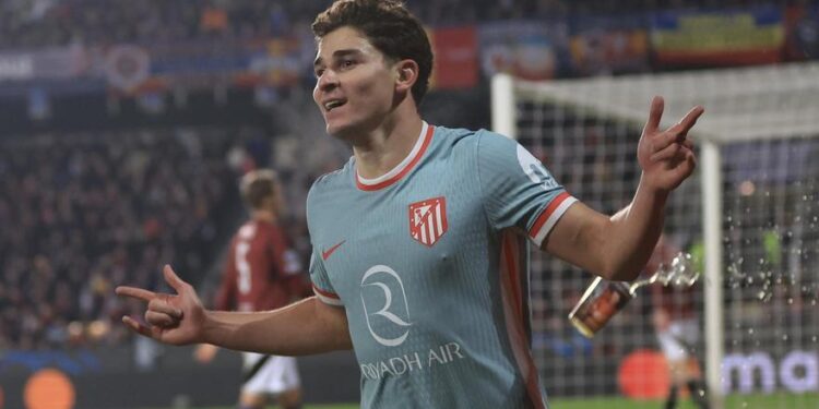 El Atlético explora la vida sin Griezmann y Julián asume el reto de ser su heredero