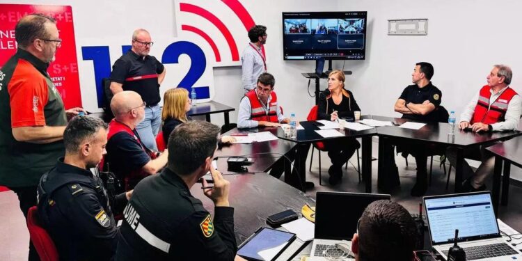 El Centro de Coordinación de la DANA se planteó ‘confinar’ a la población dos horas antes del SMS