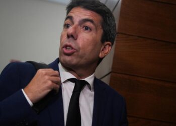¿Qué posibilidades tendría una moción de censura contra Mazón en Valencia?
