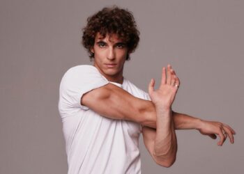 Miguel Herrán (‘Asalto al Banco Central’): ‘No es ‘La Casa de Papel’, aquí no hablamos de un atraco en sí, sino de una época’