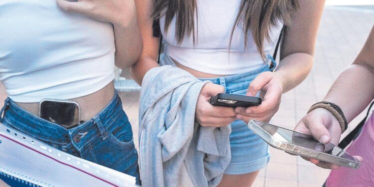 Poseducación e infodemia (2)