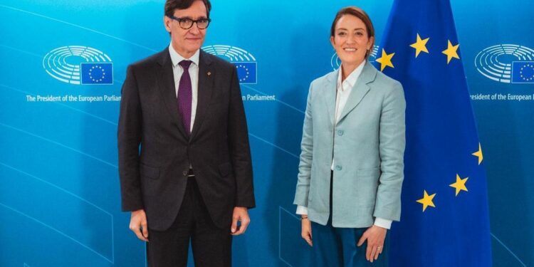 Illa está ‘convencido’ de que Metsola abordará el uso del catalán en el Parlamento Europeo pese a la falta de calendario
