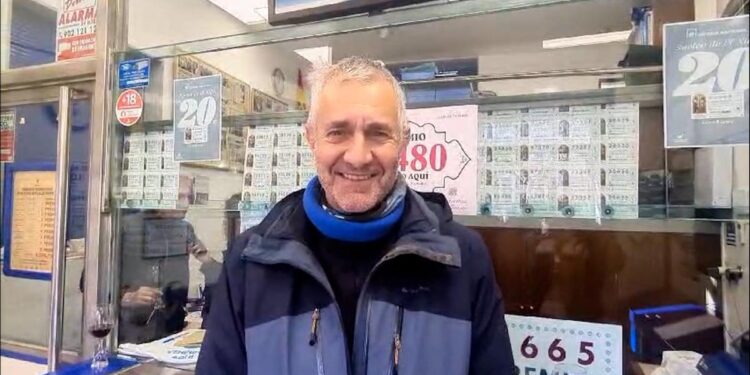 Amadeo, el protagonista del anuncio de la Lotería de Navidad, se convierte en ‘el ángel de la guarda de Logroño’: ‘El Gordo es la ‘rematadera»