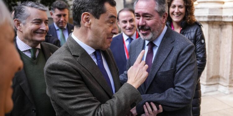 El PSOE andaluz sigue sin decidirse a la espera de que hable Montero y los líderes provinciales