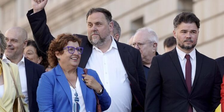 El TC cumple sus plazos y la próxima semana admitirá ya a trámite todos recursos contra la amnistía