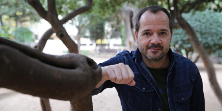 Ángel Martín: “Yo voy muy a tope con el más allá’