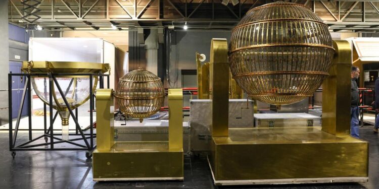 Horario y dónde ver la Lotería de Navidad 2024