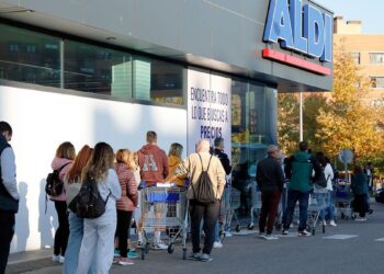 ¿Qué supermercados abren en Nochebuena? Apertura y cierre de Mercadona, Lidl, Carrefour, Aldi…
