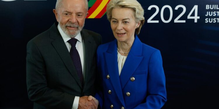 El Mercosur y la UE se reúnen en Montevideo con la intención de cerrar un acuerdo congelado desde 2019