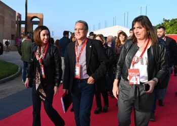 La división en el PSOE de Aragón se agrava tras la renuncia de una fiel a Lambán al Comité Federal elegido