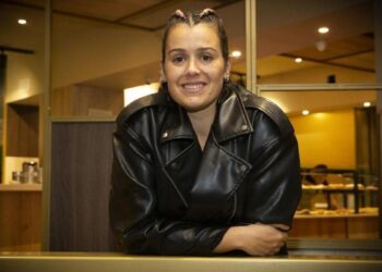 Isabel Aaiún, la ‘potra salvaje’: ‘Ahora se llevan las cosas a los extremos, o feminista a muerte o machista total’