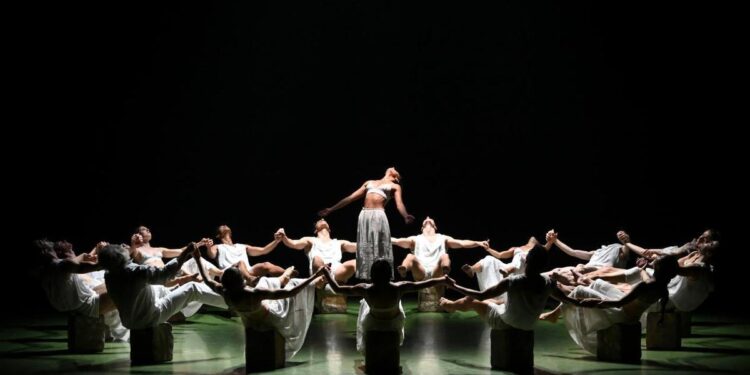 Qué hacer en Madrid esta semana: los ballets de Stravinsky, un mercadillo de diseño, vampiros en la Filmoteca…