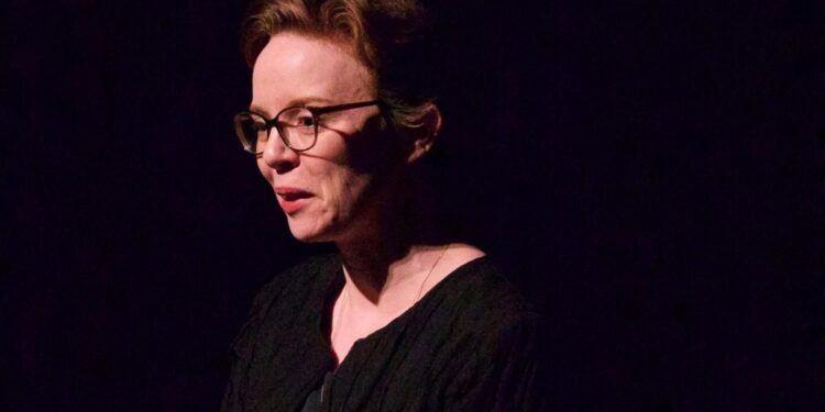 ‘Frágil’, la novela de Belinda McKeon que te encogerá el corazón (para bien)