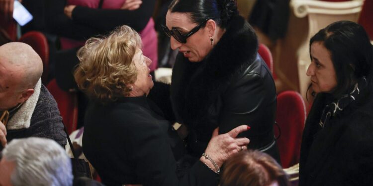 ÚLTIMA HORA | Urtasun anuncia en la capilla ardiente un gran homenaje a Marisa Paredes en la gala de los Premios Goya