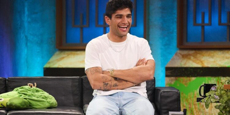 La audiencia premia la esperada visita de Jorge Martín a ‘La Revuelta’, que se impone frente a ‘El Hormiguero’