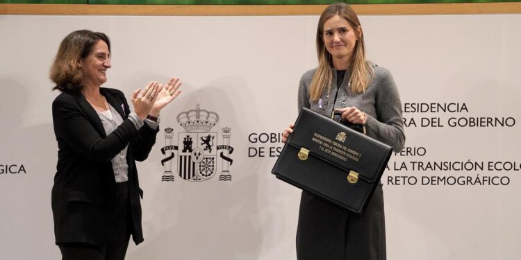 Aagesen asume la vicepresidencia tercera con el compromiso de ‘continuidad’ a la gestión de Ribera