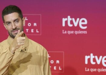 ¿Nuevo invitado de ‘La Revuelta’? David Broncano aparece en redes sociales junto a un famoso cantante