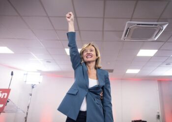 Pilar Alegría lanza en La Zaida (Zaragoza) su carrera para liderar el PSOE Aragón: ‘Voy a por todo’