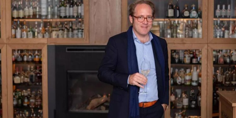 De las cruzadas a las copas: el increíble viaje de la uva chardonnay que catapultó a Taittinger