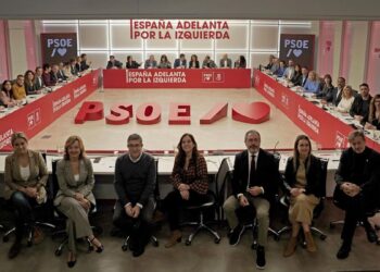 Ferraz empuja a los ministros Óscar López y Pilar Alegría a Madrid y Aragón y retira de la batalla a Ana Redondo