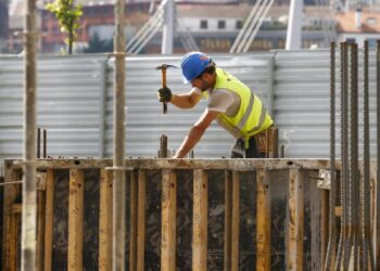 El problema de productividad de la economía española se concentra en un 40% de las empresas