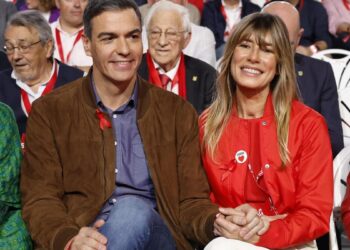 La reforma que impulsa el PSOE pone en peligro las causas que afectan al Gobierno