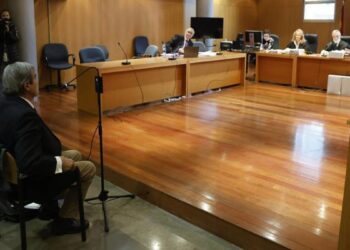 Contracrónica de un juicio con momentos delirantes: Cascos ve ‘de perogrullo’ todo lo que cargó al partido (menos un pedido de sushi y un test psicotécnico)