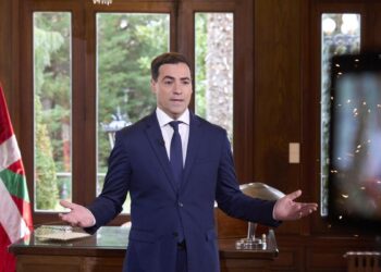 El lehendakari envía un mensaje de esperanza a la juventud y le pide rechazar el populismo