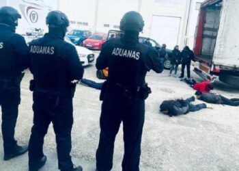 Los agentes de Vigilancia Aduanera se organizan para reclamar sueldos como los de los Mossos d’Esquadra