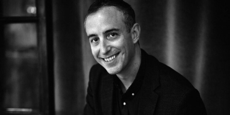 Will Guidara, productor y guionista de la serie ‘The Bear’: ‘Sean irracionales en su hospitalidad, tendrán más éxito’