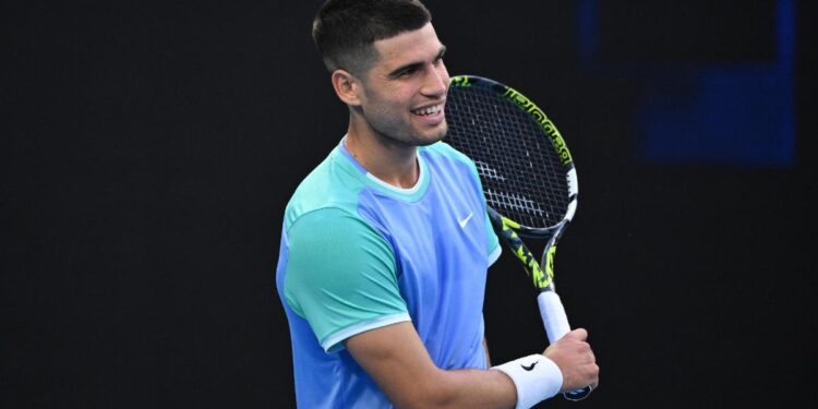 Alcaraz coge temperatura con aviso del ‘demonio’ australiano