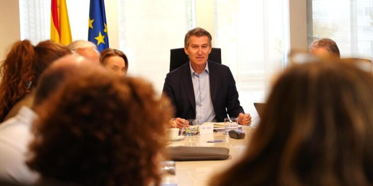 Génova desdeña el desembarco de ministros en las CCAA: ‘Nada activa más a nuestro electorado’