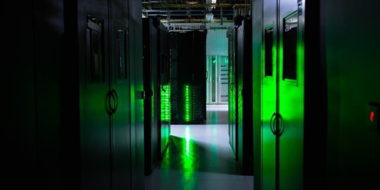 La ‘nube’ de internet no es invisible: consume más energía que regiones enteras y en el futuro irá a más