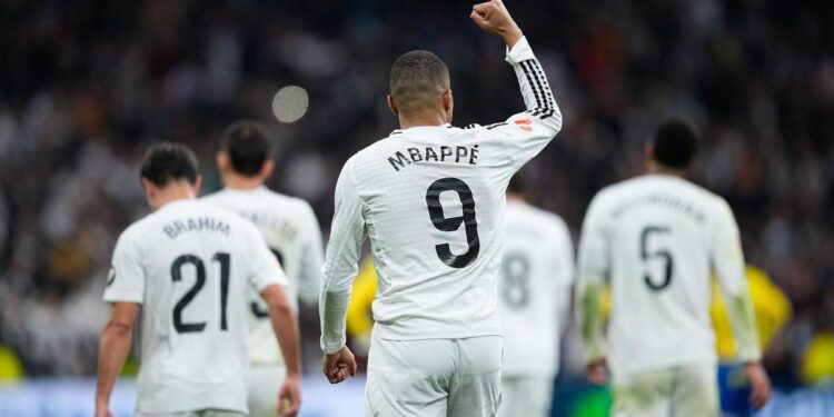 Mbappé se proclama líder absoluto del Real Madrid para asaltar la cima de LaLiga