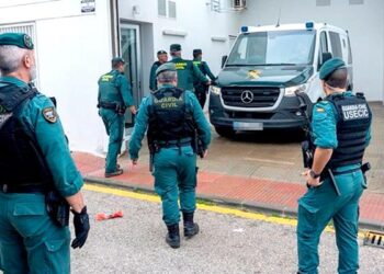 El mando de la Guardia Civil en Cádiz estaba en la final del Falla durante la tragedia de Barbate