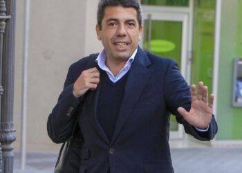 Mazón afirma haber mantenido entre 15 y 17 conversaciones telefónicas en las horas críticas de la DANA