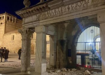 Destrozos en el Hornito de Mérida al paso de una carroza de la Cabalgata de Reyes