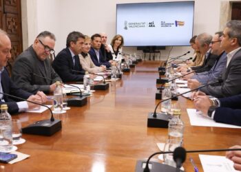 Mazón pide al Gobierno “agilizar’ los pagos del Consorcio a los negocios hosteleros afectados por la DANA