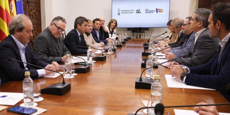 Mazón pide al Gobierno “agilizar’ los pagos del Consorcio a los negocios hosteleros afectados por la DANA