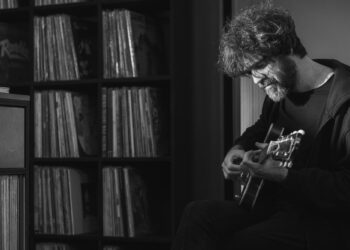 Gorka Urbizu: ‘Quien empieza de cero no siempre emprende su nuevo camino de la nada’