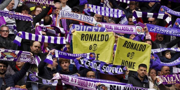 De la lesión de Moro al la huida de Juma Bah: el Valladolid de Ronaldo se desintegra y su entrenador amenaza con irse
