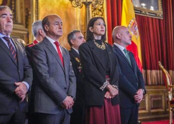 El Govern catalán normaliza las relaciones con el Ejército con la presencia de Núria Parlon en la Pascua Militar