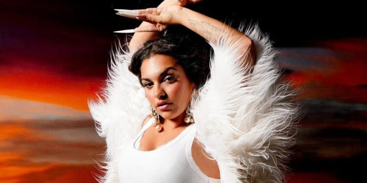 Quién es Lachispa, la corista de Rosalía que parte como favorita para ganar el Benidorm Fest: así fue su actuación