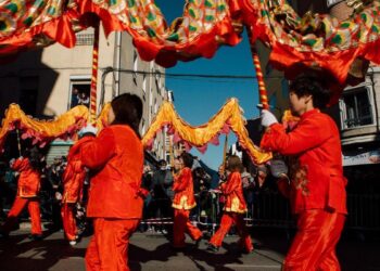 Qué hacer en Madrid esta semana: Año Nuevo Chino en Usera, las obsesiones de Barceló, la imaginación escénica de El Conde de Torrefiel…