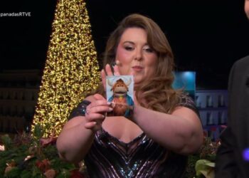 Primera denuncia contra Lalachús por incitar al odio al mostrar al Sagrado Corazón con cabeza de vaca en las Campanadas