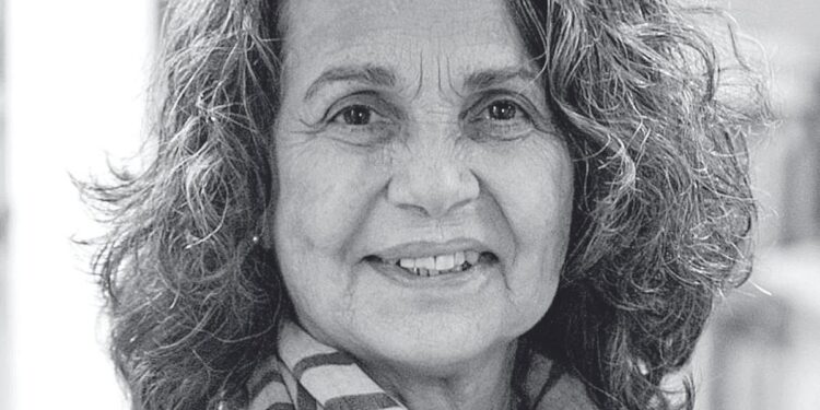 ‘Futuro imperfecto’, de Xulia Alonso: reparar el desastre